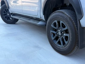Toyota Hilux 2.8d 204k.c. AVTOMATIK GR FULL, снимка 15