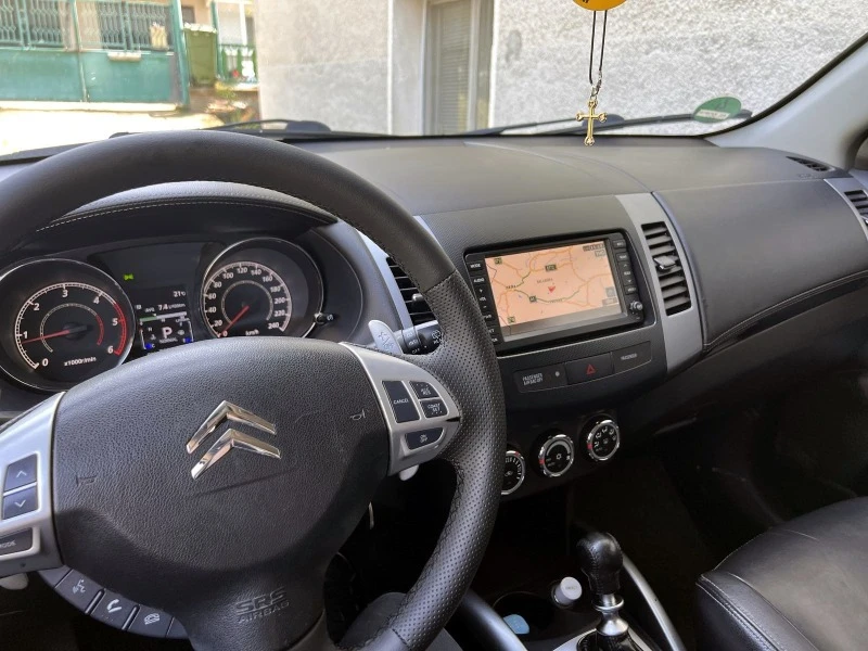 Citroen C-Crosser 2.2HDI , снимка 8 - Автомобили и джипове - 41491594