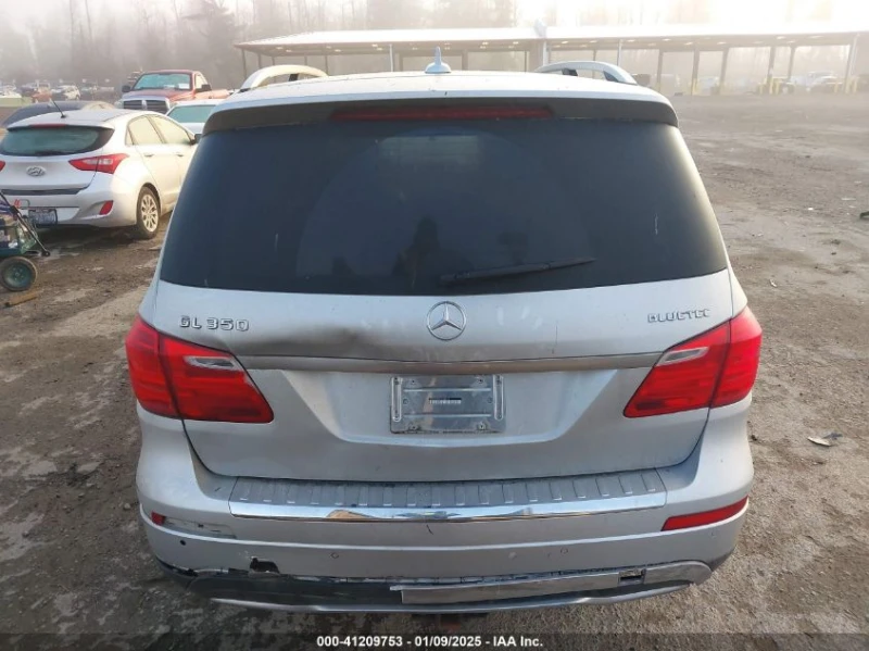 Mercedes-Benz GL 350 4MATIC СЕРВИЗНА ИСТОРИЯ, снимка 9 - Автомобили и джипове - 48737291