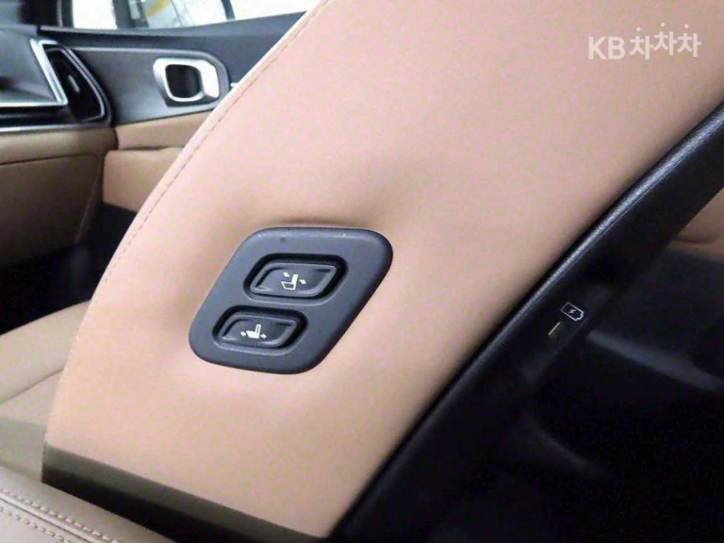 Kia Sorento 1.6T HEV 4WD MQ4 Prestige ЛИЗИНГ БЕЗ ПЪРВ. ВНОСКА, снимка 14 - Автомобили и джипове - 52650507