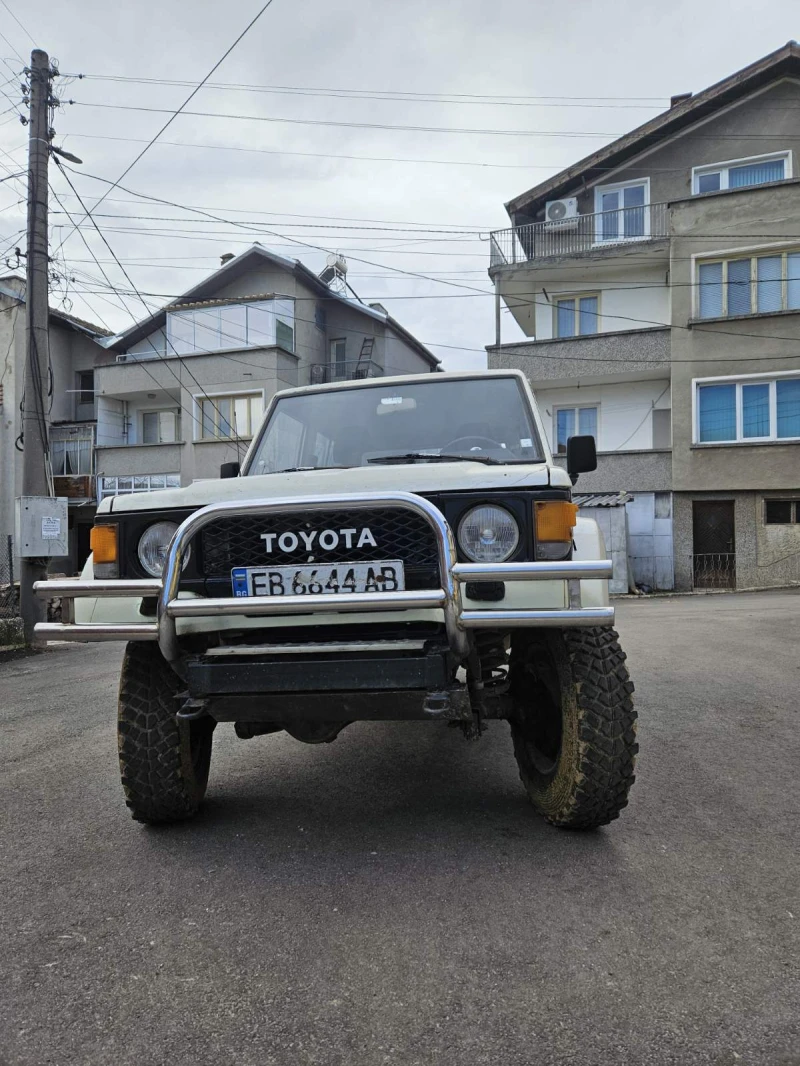 Toyota Land cruiser J70, снимка 2 - Автомобили и джипове - 52554119