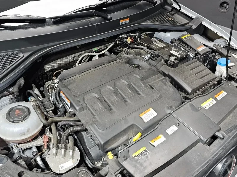 VW T-Roc 2.0 Tdi Style, снимка 6 - Автомобили и джипове - 56497477