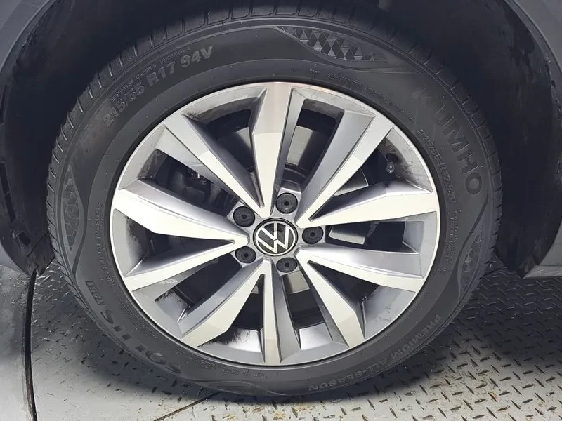 VW T-Roc 2.0 Tdi Style, снимка 5 - Автомобили и джипове - 56497477