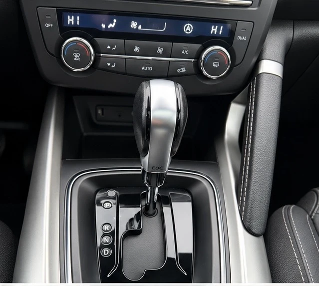 Renault Kadjar 1.5 DCI   Panorama  LED   FULL, снимка 8 - Автомобили и джипове - 56746643