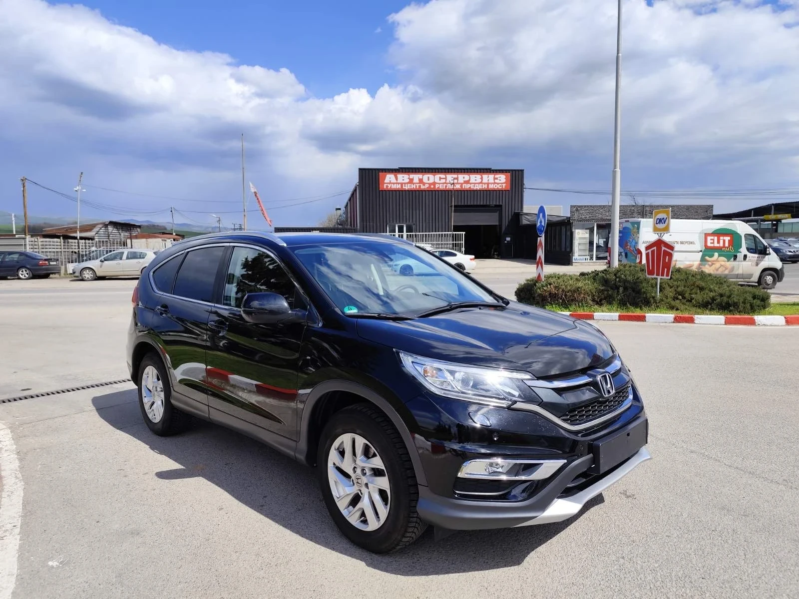 Honda Cr-v Lifestyle 4WD AUTOMATIC! 80 000 km euro 6, снимка 3 - Автомобили и джипове - 54155345