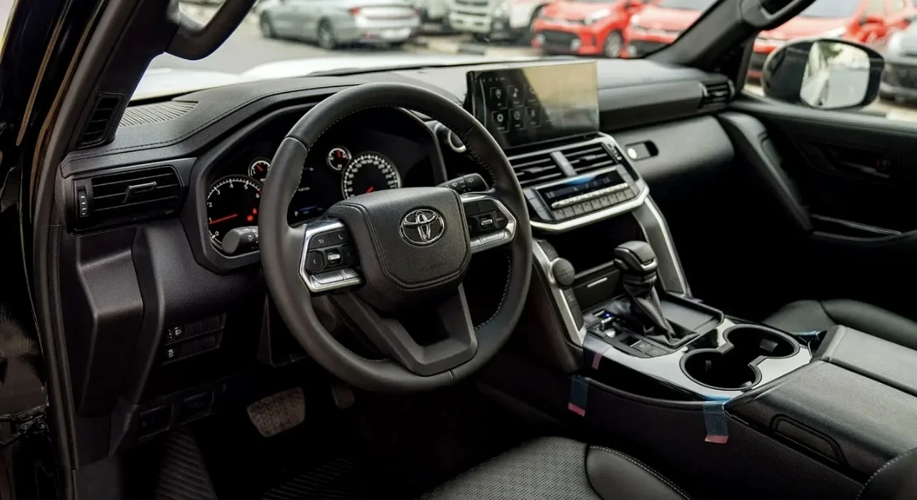 Toyota Land cruiser 300 GXR | 15km | Mobile.bg � ����������� 15