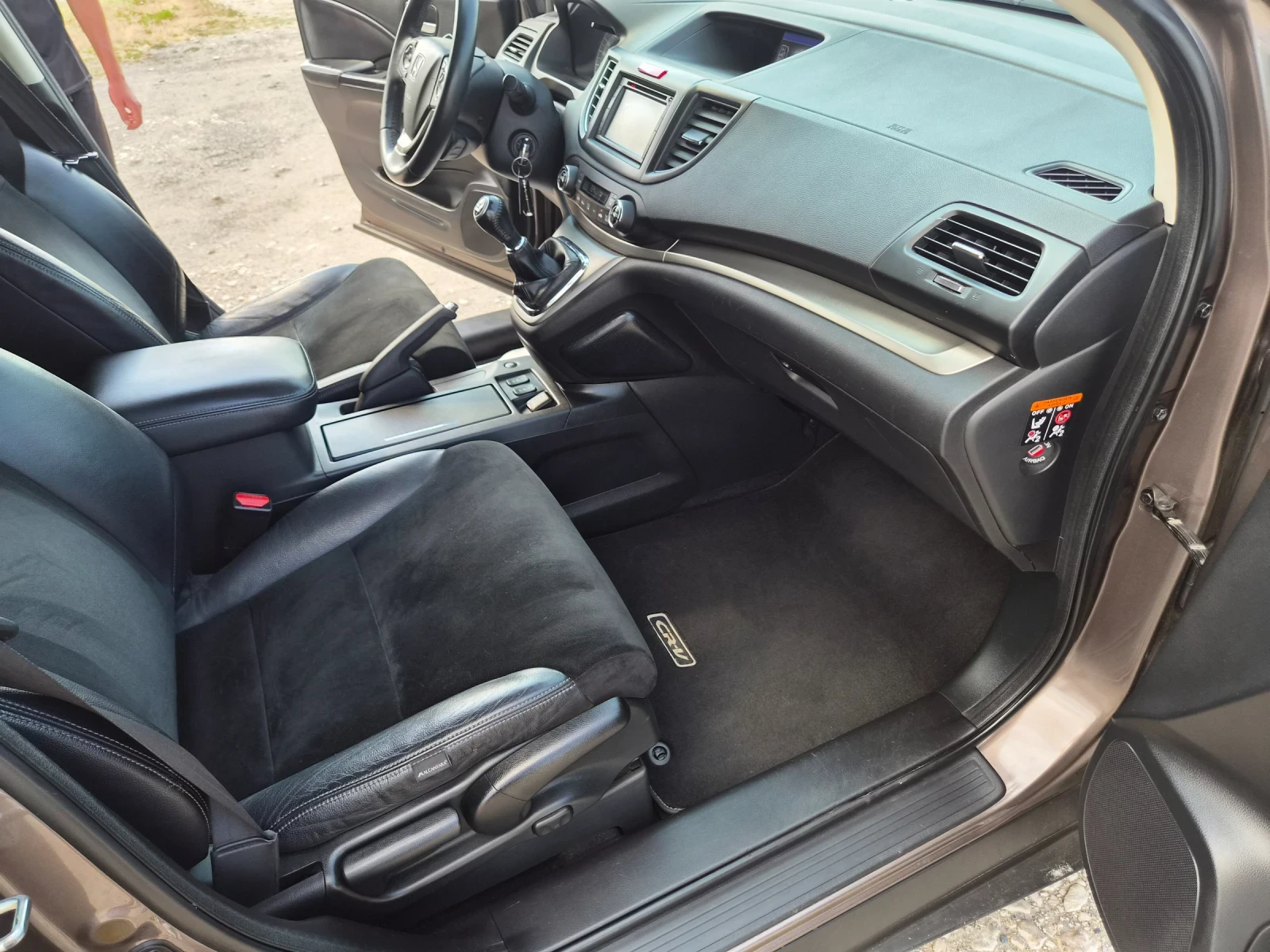 Honda Cr-v 2.2iDTEC 4X4 , снимка 9 - Автомобили и джипове - 55146791