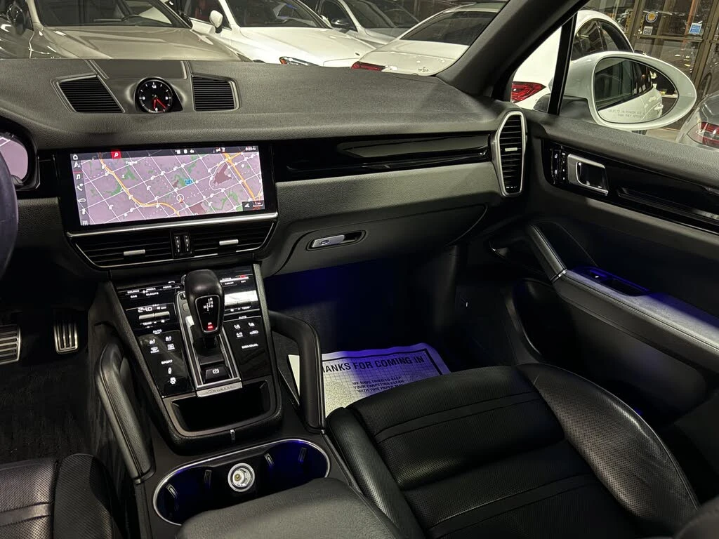 Porsche Cayenne S* PDK* ОБДУХВАНЕ* 360КАМЕРА* LANE* ASSIST, снимка 9 - Автомобили и джипове - 55304712