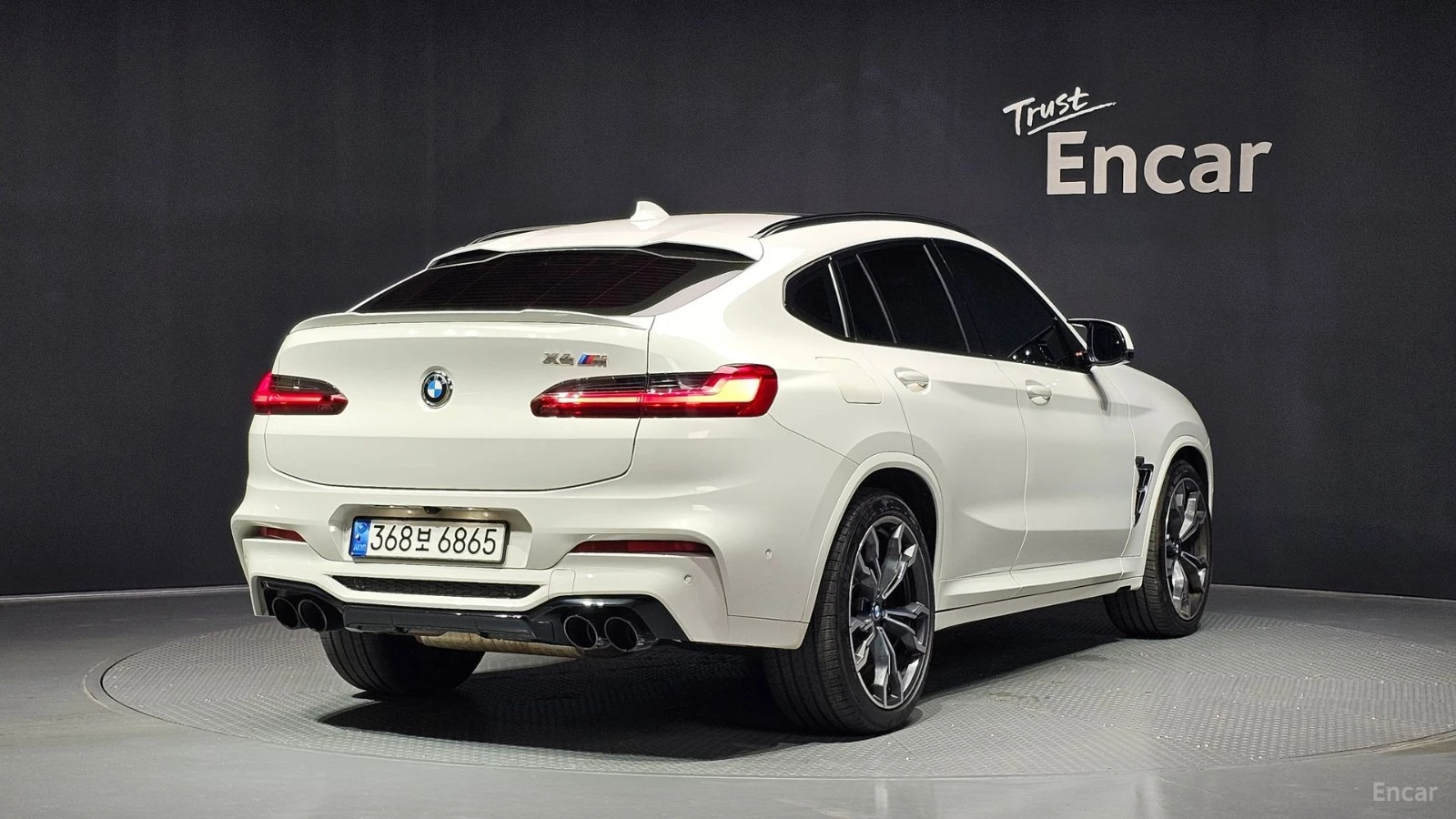 BMW X4 M* xDrive* HARMAN KARDON* ПАНО* 360* HUD* ОДБУХВАН, снимка 2 - Автомобили и джипове - 55484853