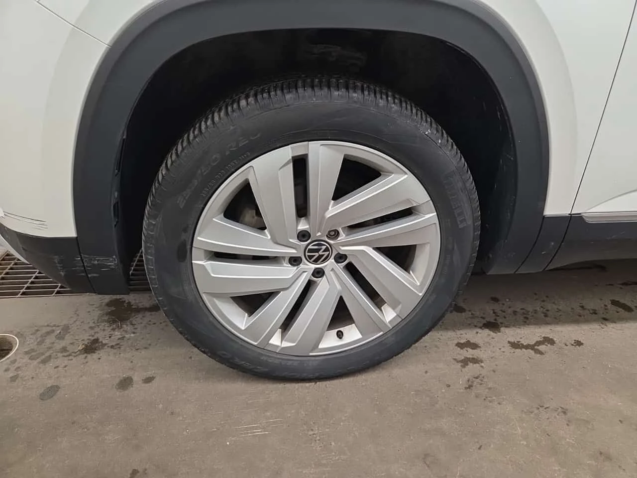VW Atlas HIGHLINE| ОБДУХВАНЕ| ПАНОРАМА| ПАМЕТ| 2 КЛЮЧА| , снимка 6 - Автомобили и джипове - 55661459