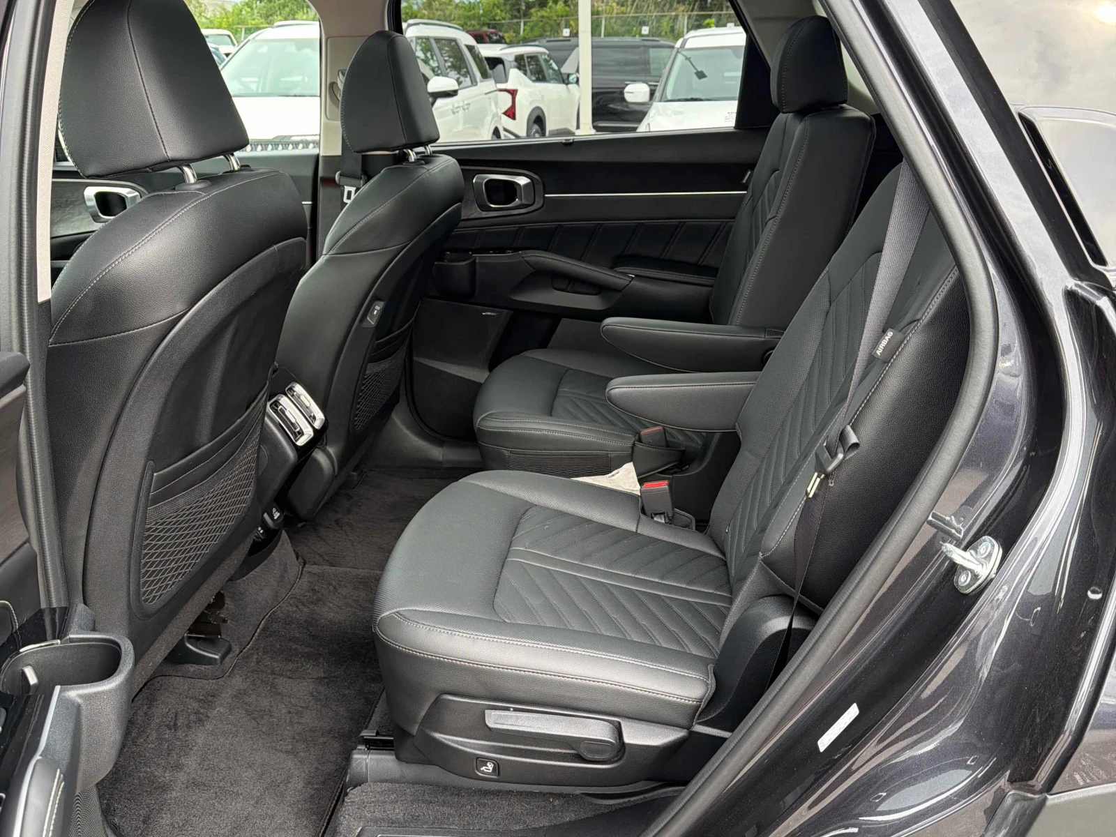 Kia Sorento X Line Limited AWD w/Black Interior * CARFAX , снимка 10 - Автомобили и джипове - 56088022