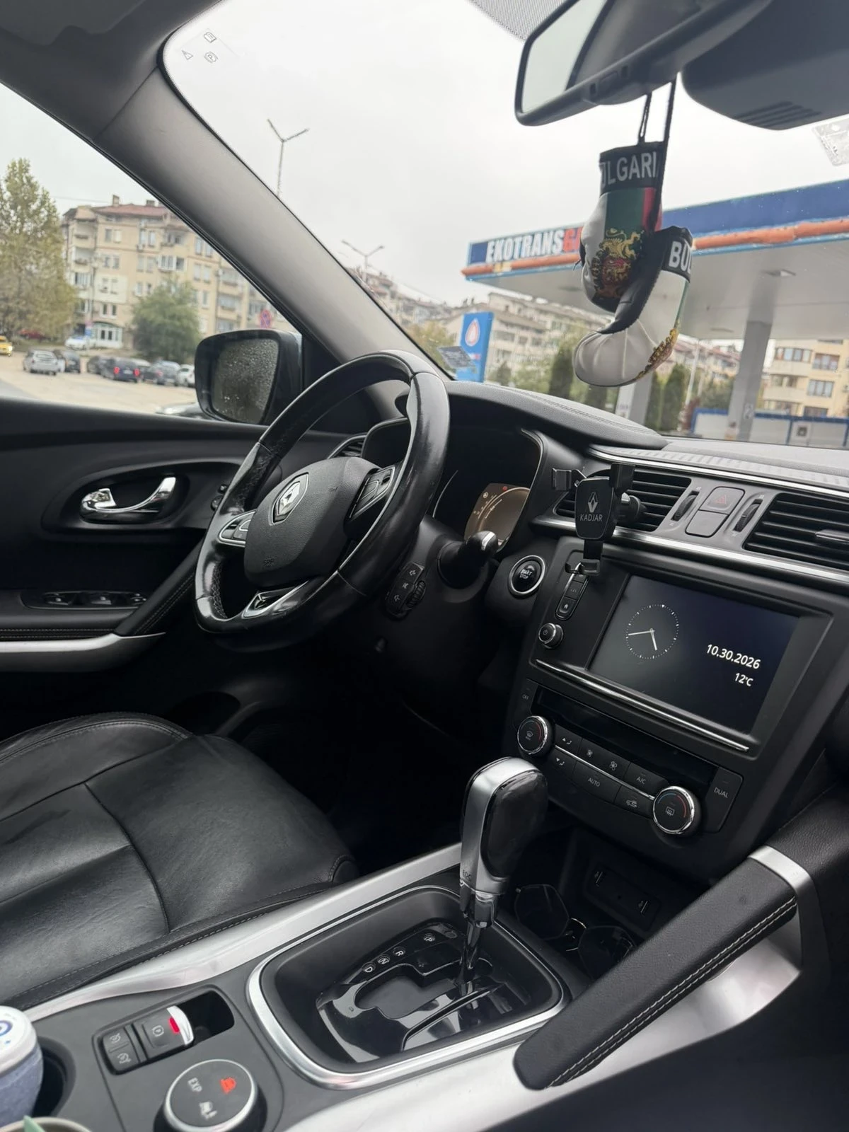 Renault Kadjar 1.5 DCI   Panorama  LED   FULL, снимка 11 - Автомобили и джипове - 56746643