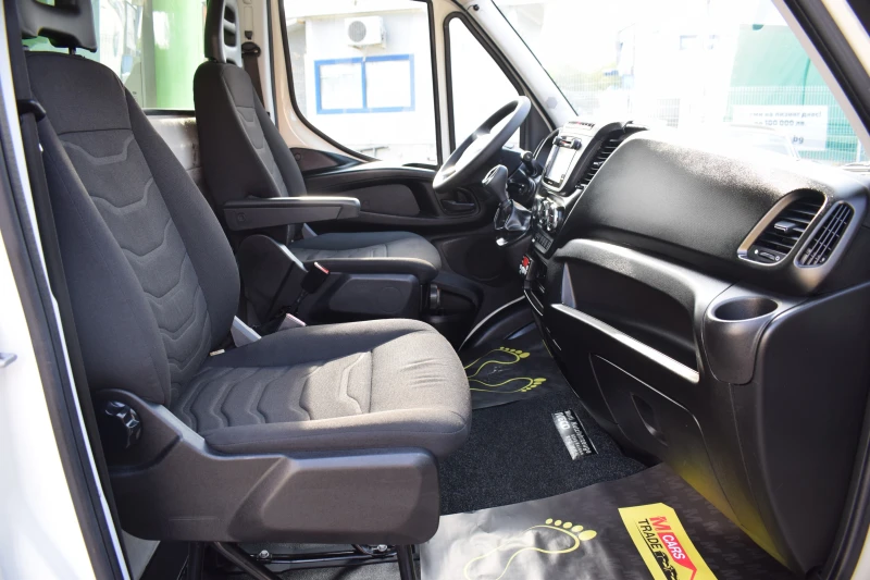 Iveco Daily 35S17 HI-MATIC\ Хладилен\ Ток\ Климатроник, снимка 10 - Бусове и автобуси - 47301744