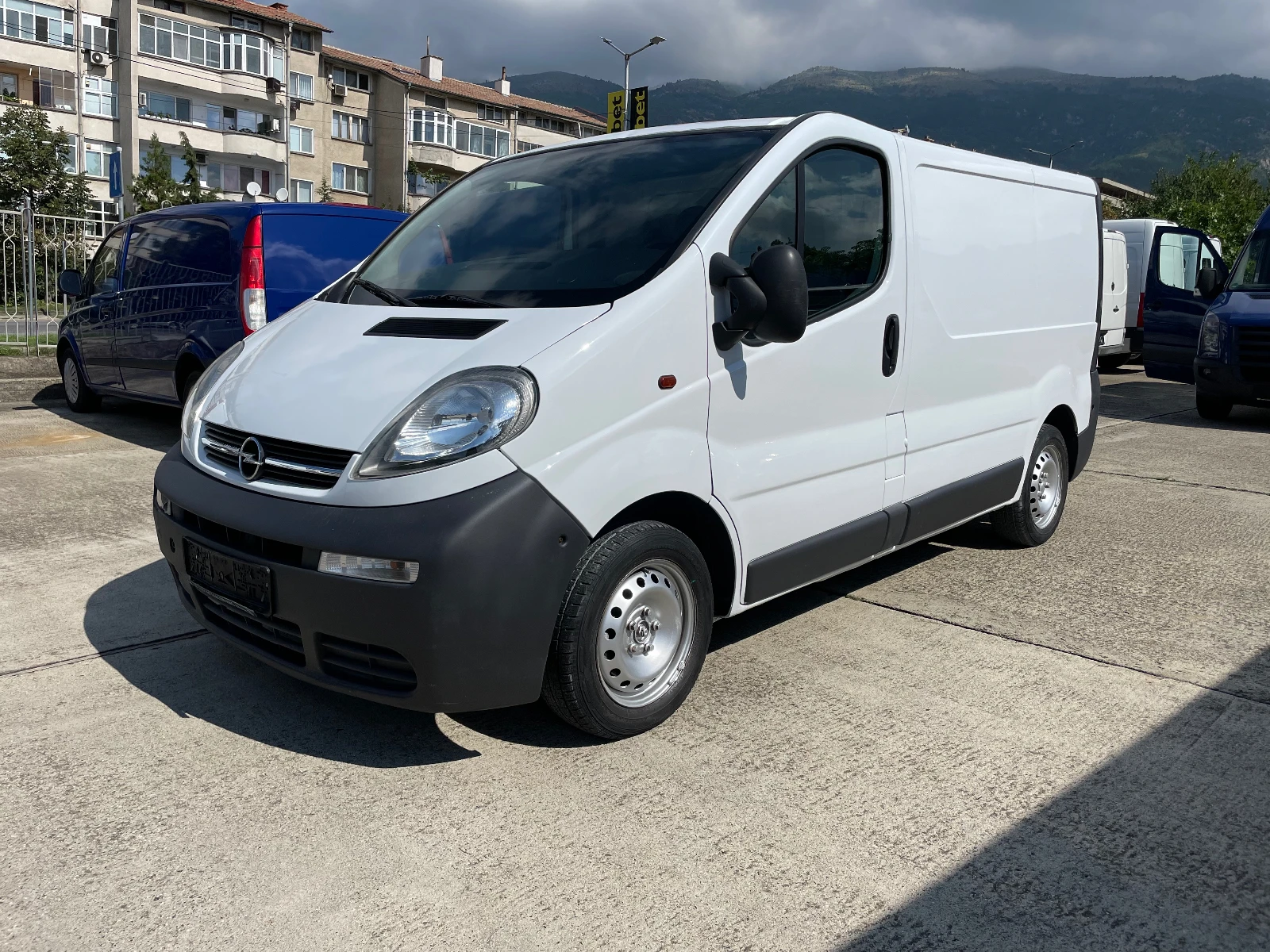 Renault Trafic 1.9 DCi // КЛИМАТИК// ХЛАДИЛЕН // - изображение 2