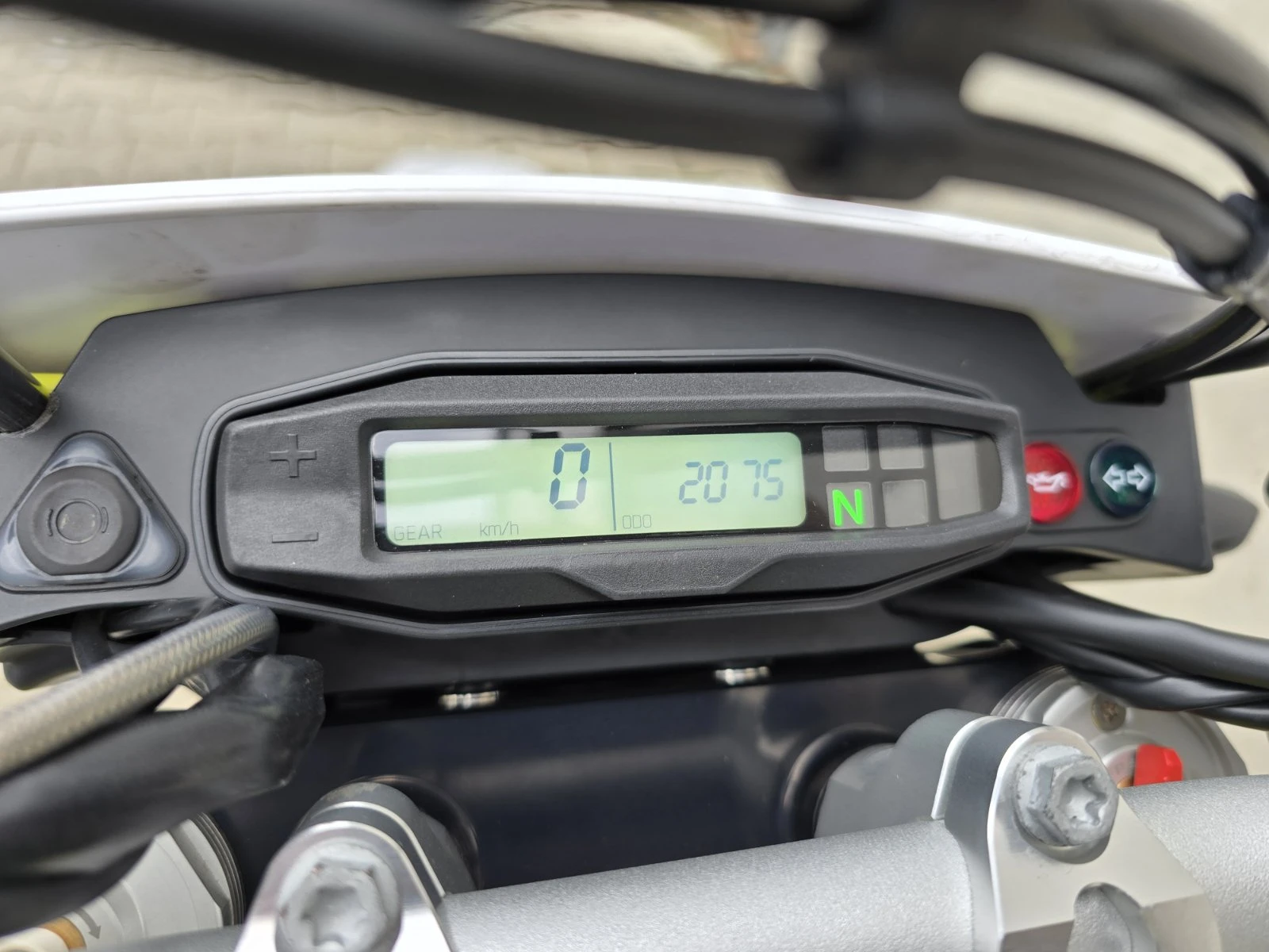 Husqvarna FE 701 Enduro 2023 - изображение 10