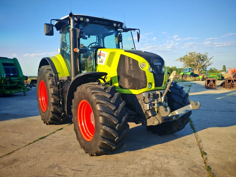 Трактор Claas Axion 830 лизинг с първоначална вноска 20 %