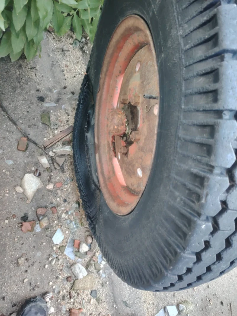 Трактор ЮМЗ, снимка 4 - Селскостопанска техника - 53292719