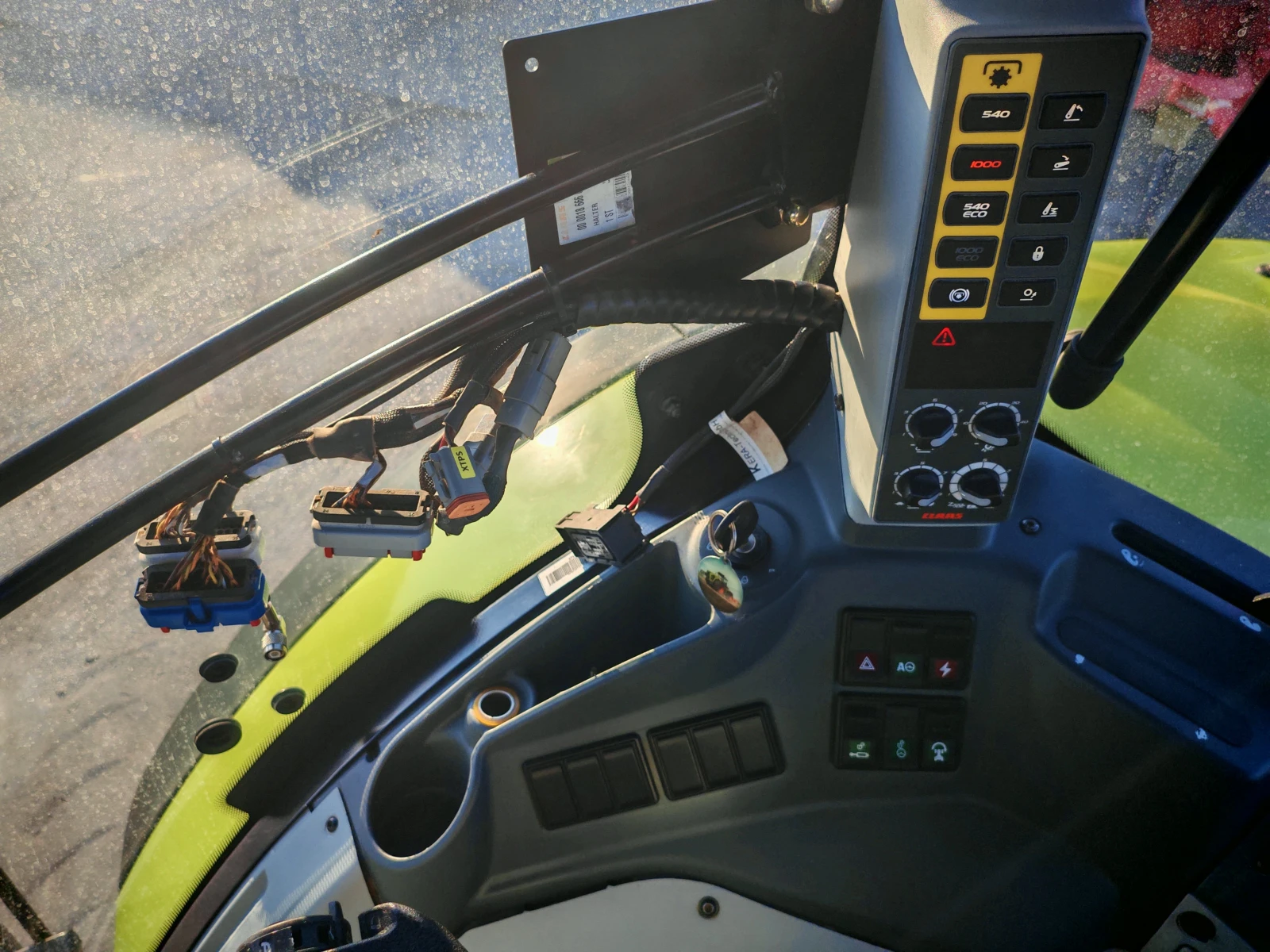  Claas Axion 830     20 % | Mobile.bg   14