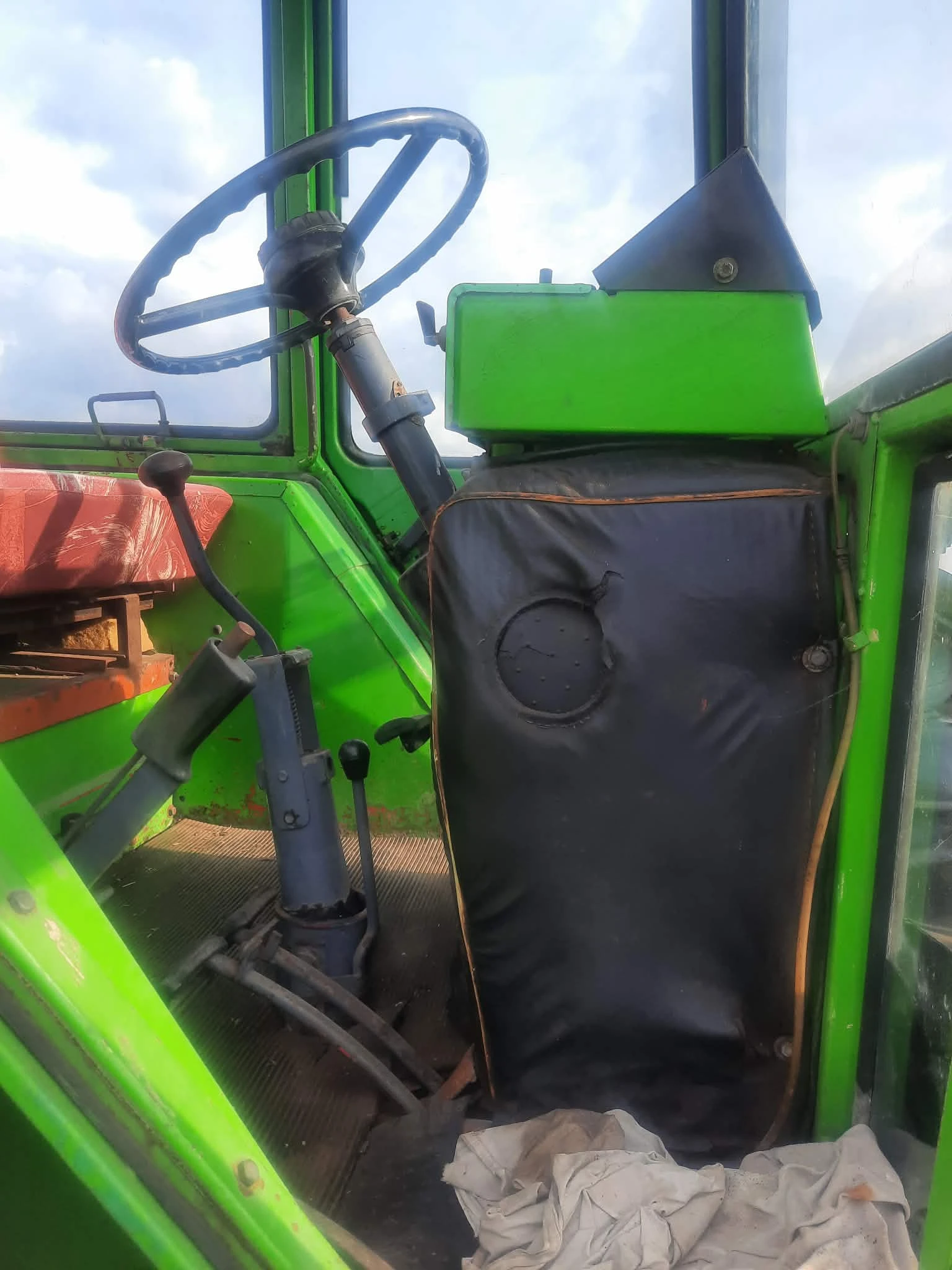 Трактор ЮМЗ, снимка 6 - Селскостопанска техника - 53938873