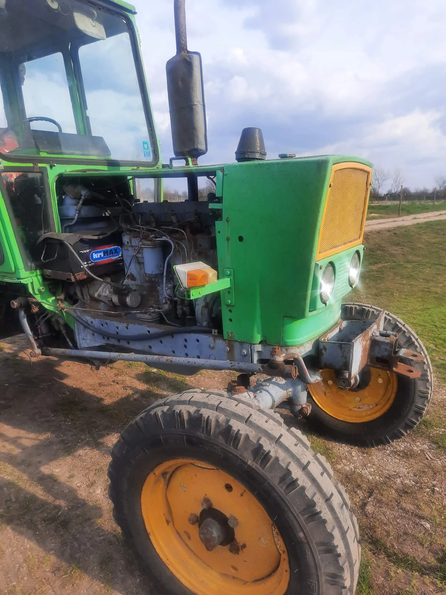 Трактор ЮМЗ, снимка 12 - Селскостопанска техника - 53938873