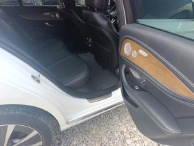 Mercedes-Benz E 300 4MATIC Exclusive , снимка 11