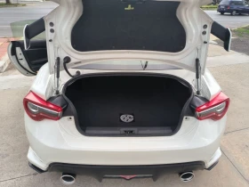 Subaru BRZ 2.0i-Automat-Euro-6-Keyless-Kamera, снимка 10