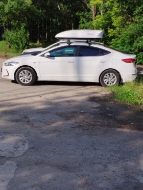 Hyundai Elantra 1, 6 crdi, Бартер , снимка 12