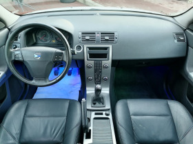 Volvo V50 Т5 2.5Т* 4х4* КОЖА* КСЕНОН* ШВЕЙЦАРИЯ* , снимка 11 - Автомобили и джипове - 43392032