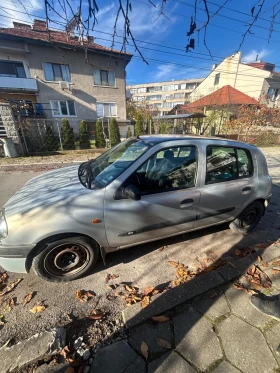  Renault Clio
