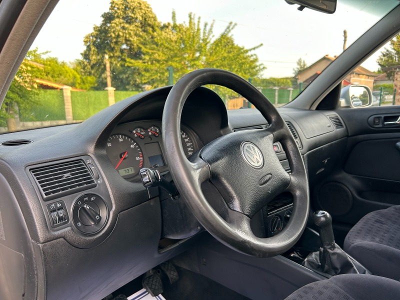 VW Golf 1.9TDI* 04г.* Климатик* 101кс, снимка 11 - Автомобили и джипове - 45627415