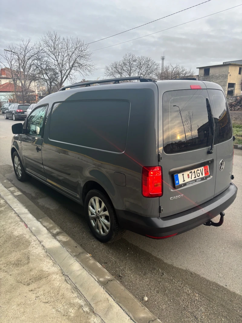 VW Caddy 1.6 Maxi, снимка 3 - Автомобили и джипове - 48634236