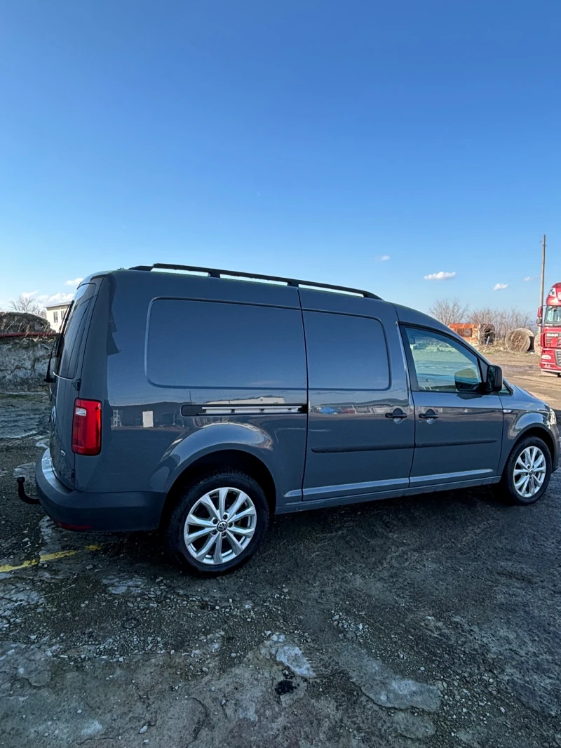 VW Caddy 1.6 Maxi, снимка 4 - Автомобили и джипове - 48634236