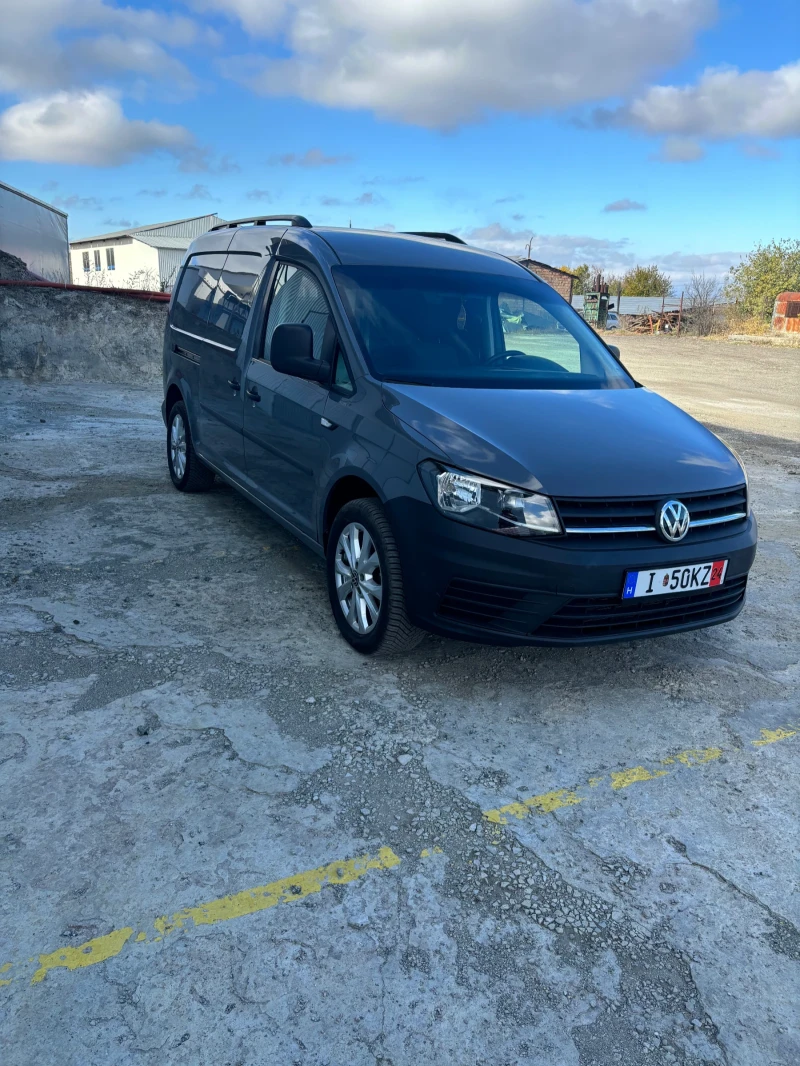 VW Caddy 1.6 Maxi, снимка 2 - Автомобили и джипове - 47911499