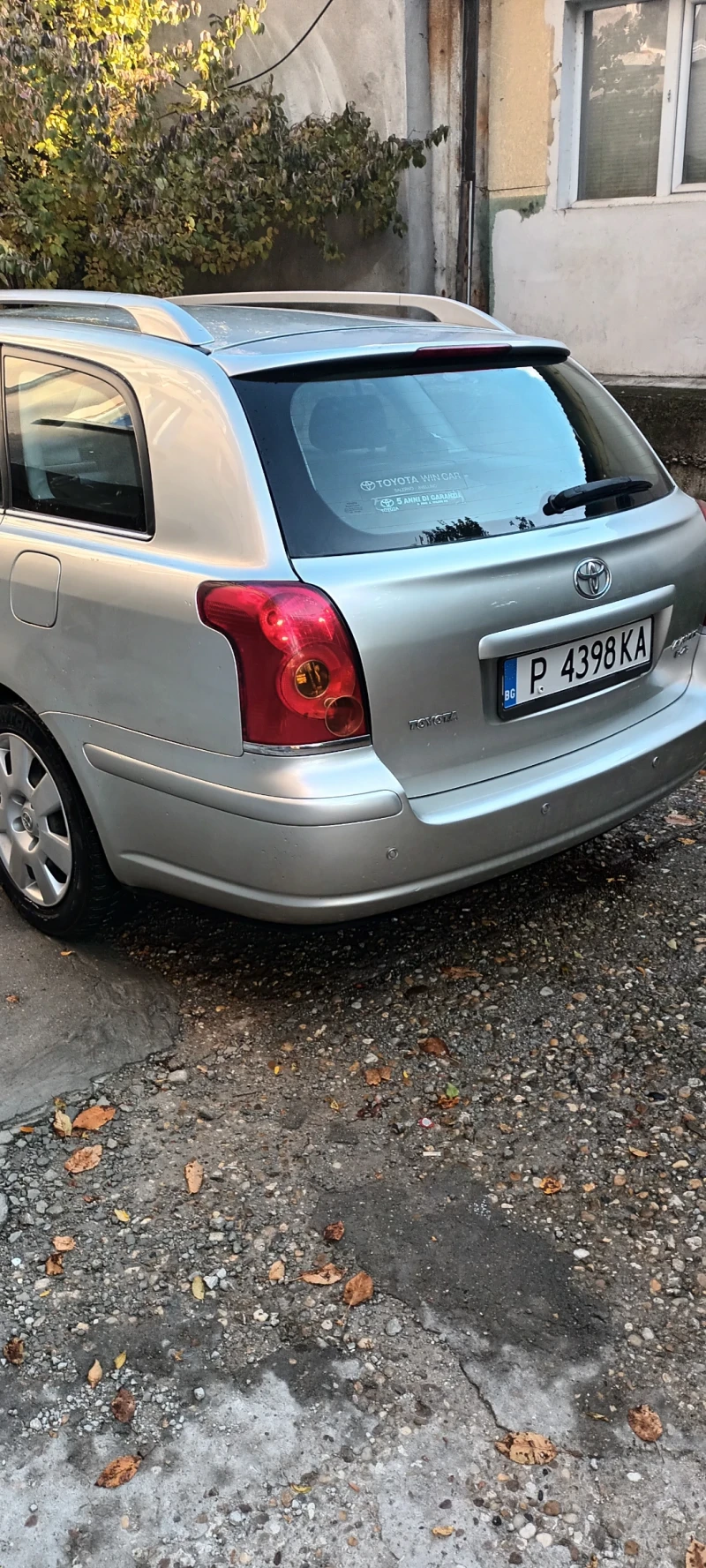 Toyota Avensis 2.2d4d, снимка 4 - Автомобили и джипове - 48199811