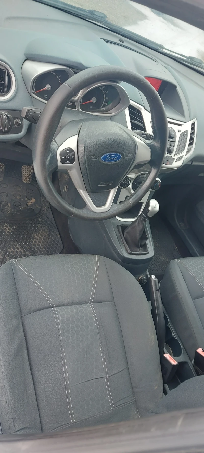 Ford Fiesta 1.4TDCI, снимка 9 - Автомобили и джипове - 48694732