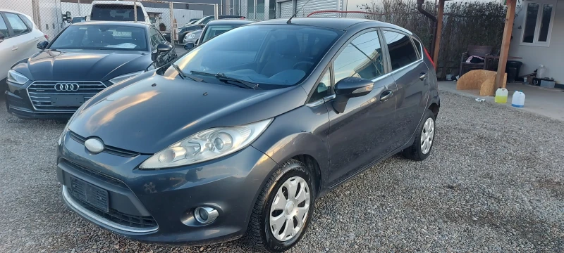 Ford Fiesta, снимка 1 - Автомобили и джипове - 48694732