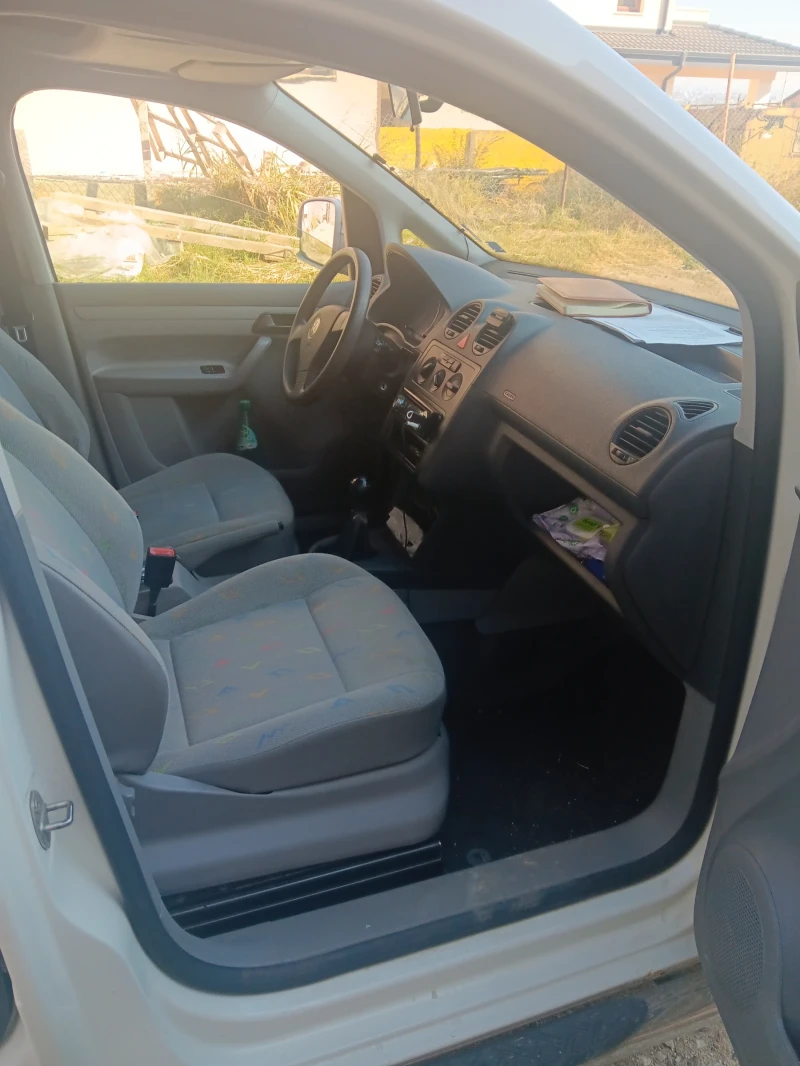 VW Caddy, снимка 6 - Автомобили и джипове - 51895140