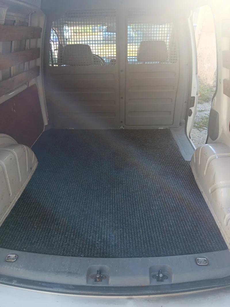 VW Caddy, снимка 9 - Автомобили и джипове - 51895140