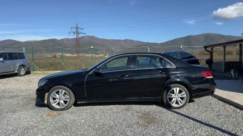 Mercedes-Benz E 220 * ТОП ЦЕНА* , снимка 3 - Автомобили и джипове - 52482037