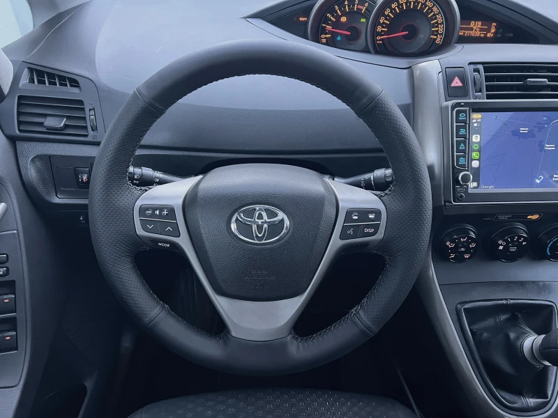 Toyota Verso 2.0D4D ПРОЧЕТИ ОПИСАНИЕТО, снимка 8 - Автомобили и джипове - 52730362