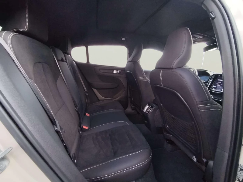 Volvo C40 Twin motor, снимка 10 - Автомобили и джипове - 53268843