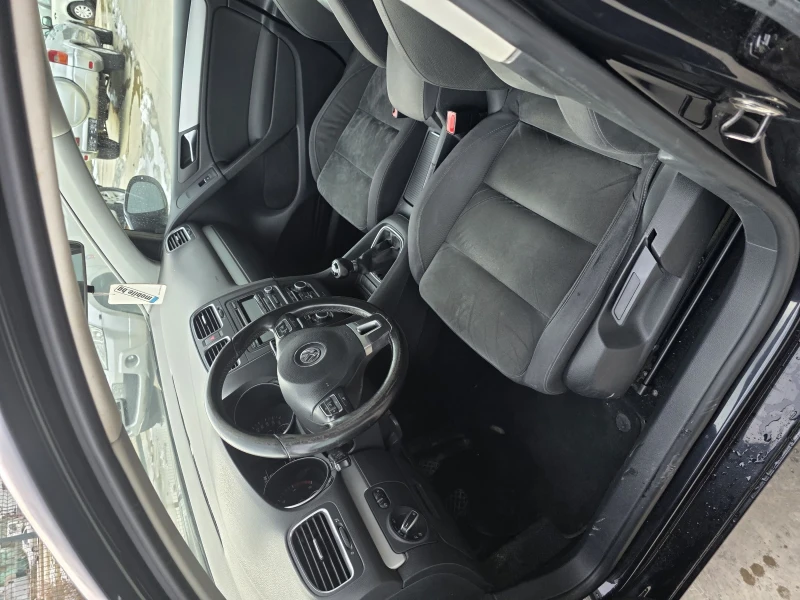 VW Golf, снимка 6 - Автомобили и джипове - 53537575