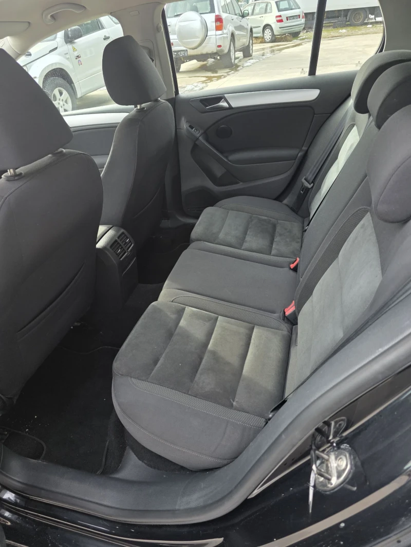 VW Golf, снимка 7 - Автомобили и джипове - 53537575