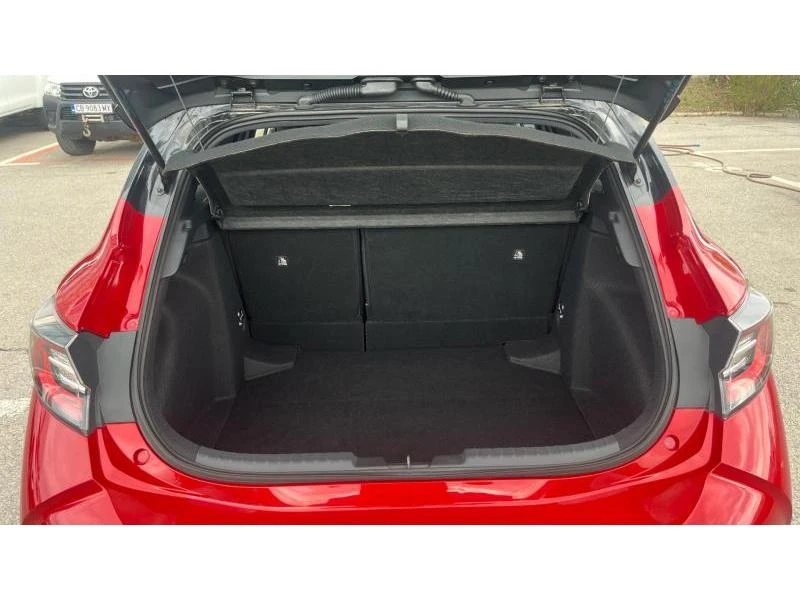 Toyota Corolla HB 1.8 HSD Premium - изображение 10
