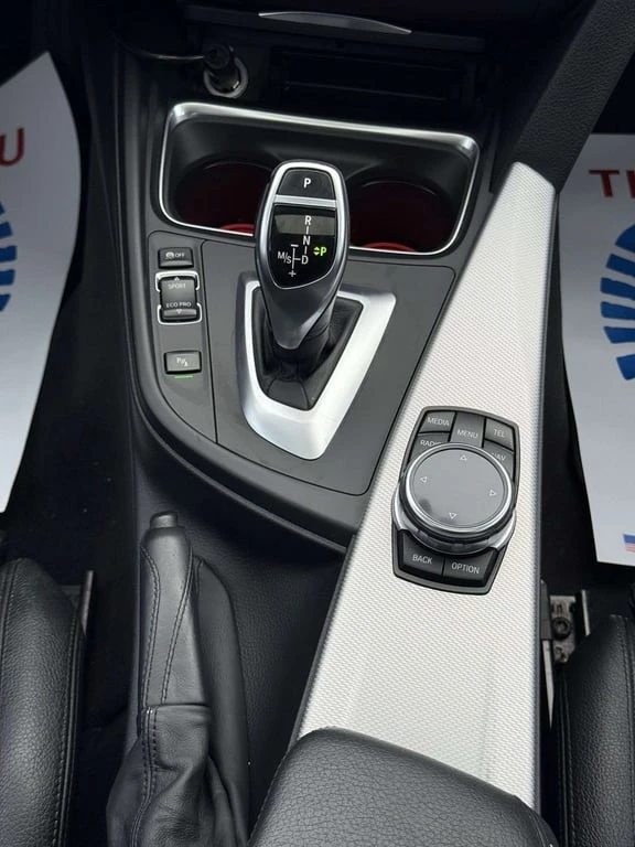 BMW 335 * xDrive * CARFAX * ЦЕНА ДО БГ, снимка 15 - Автомобили и джипове - 53286859