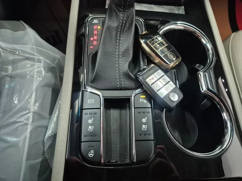 Kia Carnival 9-Seater Prestige | Mobile.bg � ����������� 7