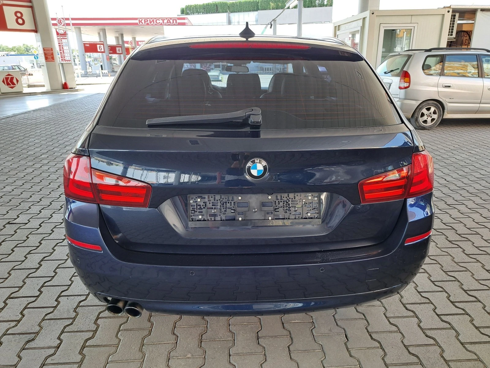 BMW 525 2.5D 218ps.X-DRIVE ITALIA - изображение 4