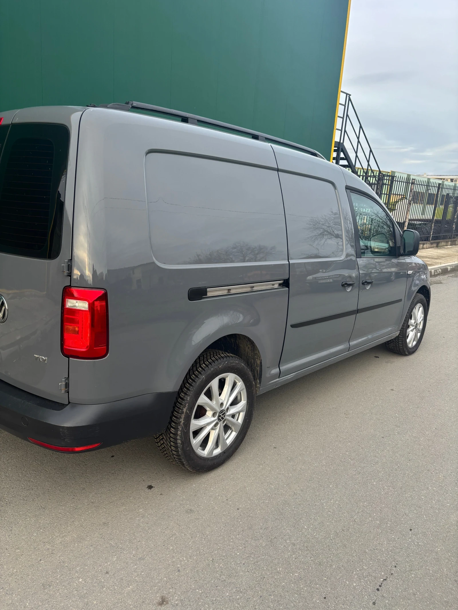 VW Caddy 1.6 Maxi - изображение 5