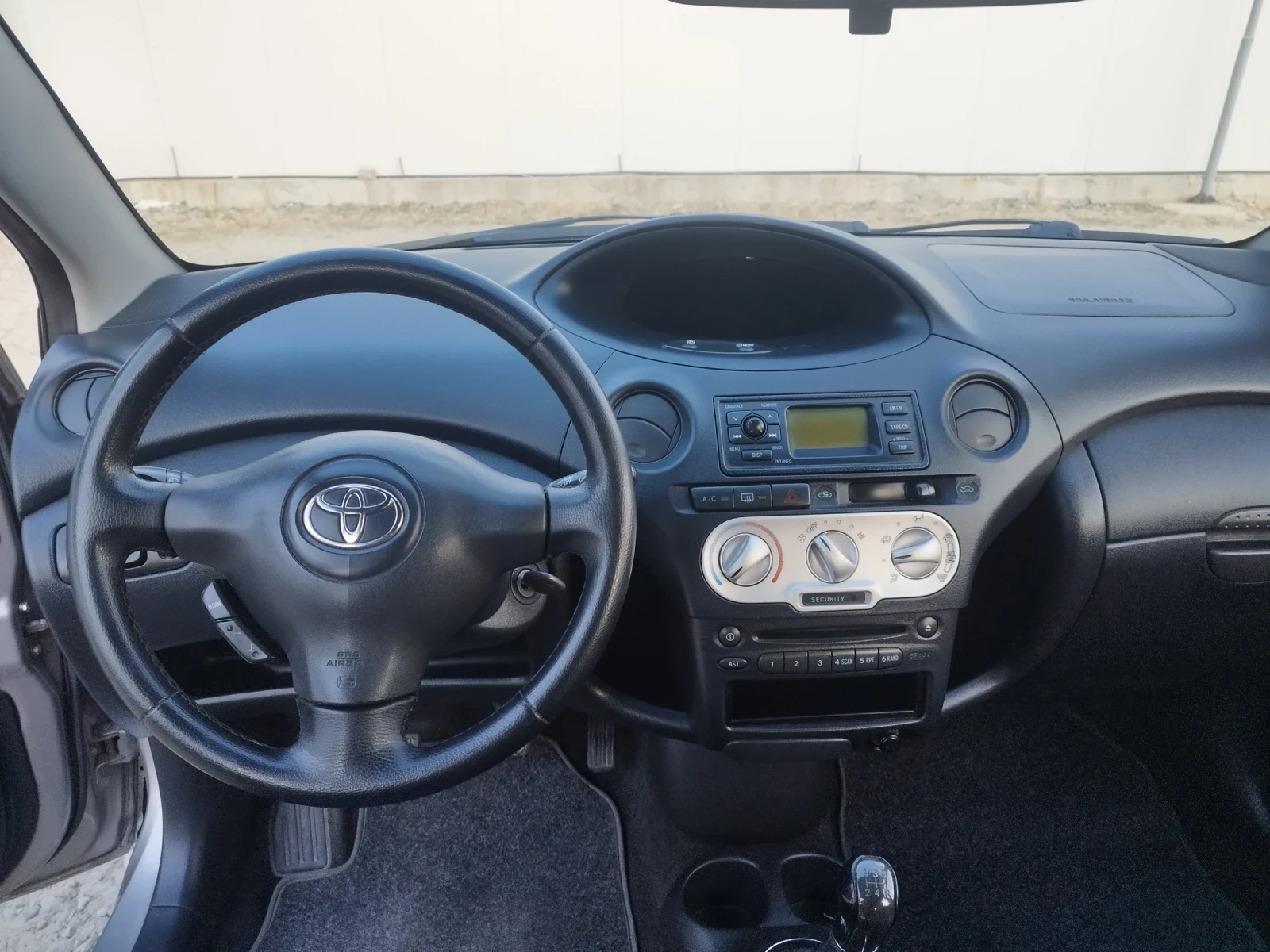 Toyota Yaris 1.4 D4D-FACELIFT | Mobile.bg — изображение 13