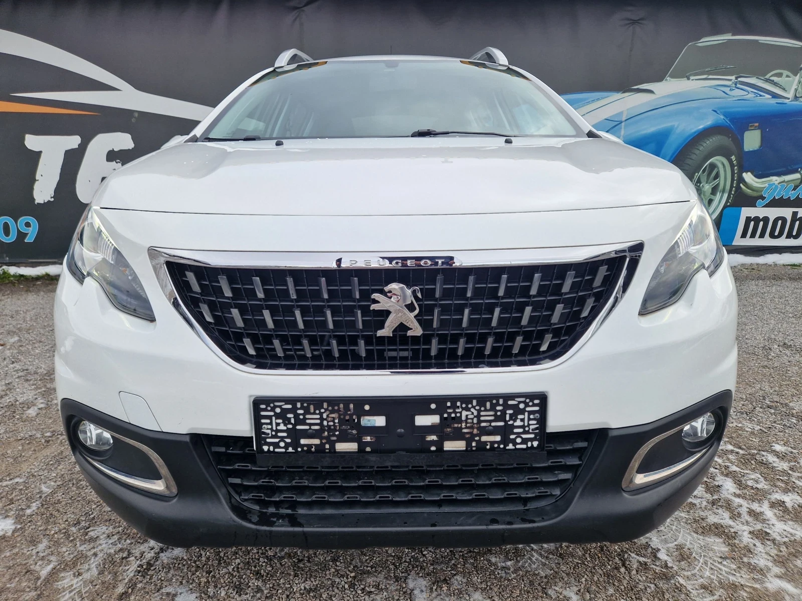 Peugeot 2008 1.2i Facelift - изображение 5